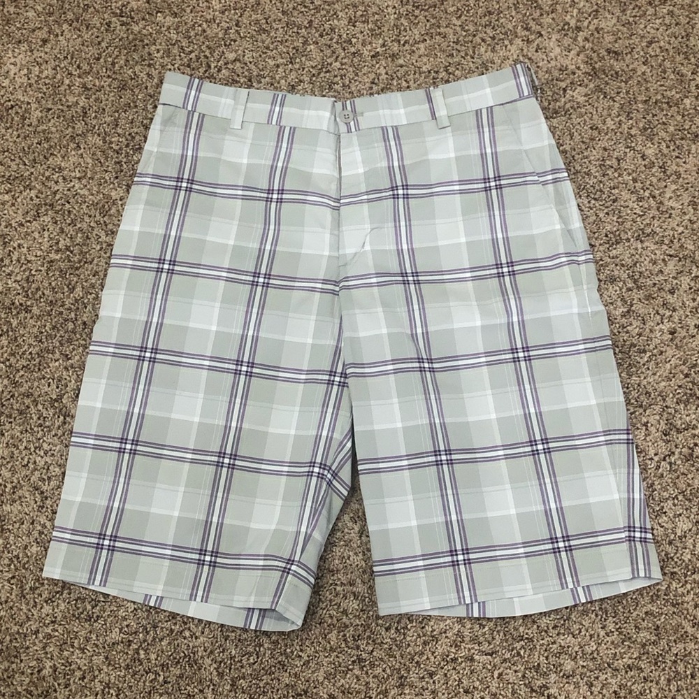 Nike Dri-Fit Golf Shorts 32 waist